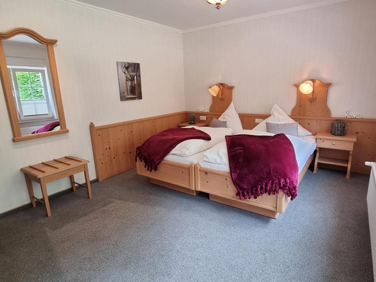 Landhotel Hof Barrl Шнефердинген Номер фото